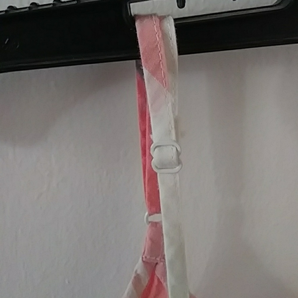 3 for $15🎉 Old Navy Plaid Cami - Picture 4 of 4